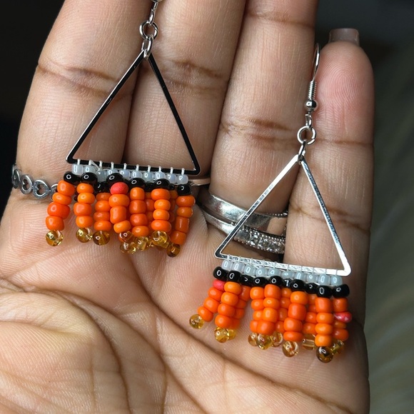 Triangular Halloween Beaded Earrings - Orange and Black - Picture 2 of 2